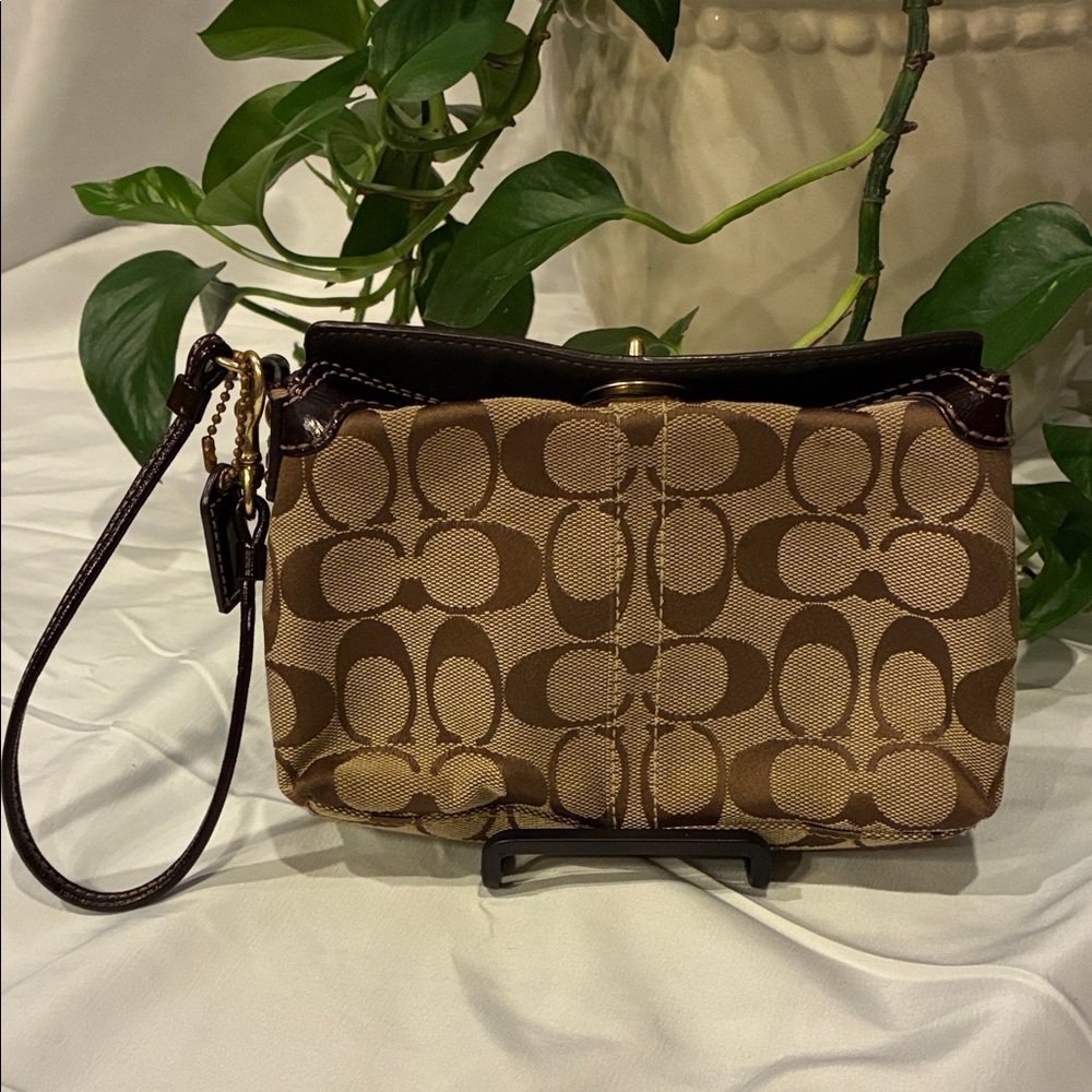 Coach Signature Turnlock Large Brown Wristlet with Leather Trim (ABBA) - Picture 7 of 12